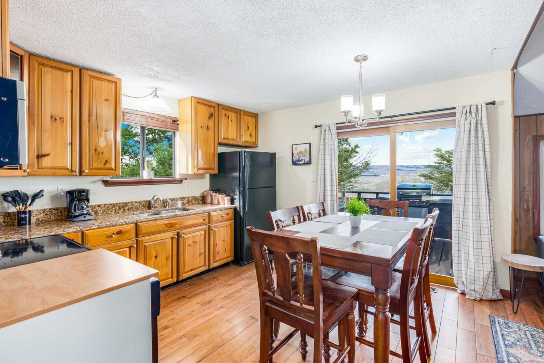 Amazing Views, Hot Tub, Fire Pit, Deck & Fireplace Inwood Exterior foto